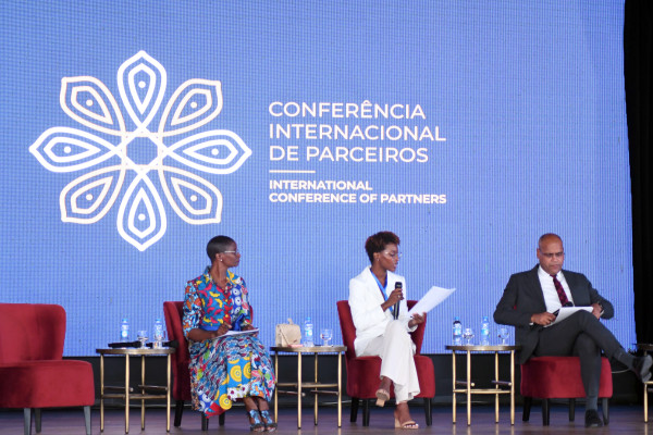 "A ambição do Governo é transformar Cabo Verde num país inclusivo, em franco crescimento, pujante e bem integrado" - Fernando Elísio Freire