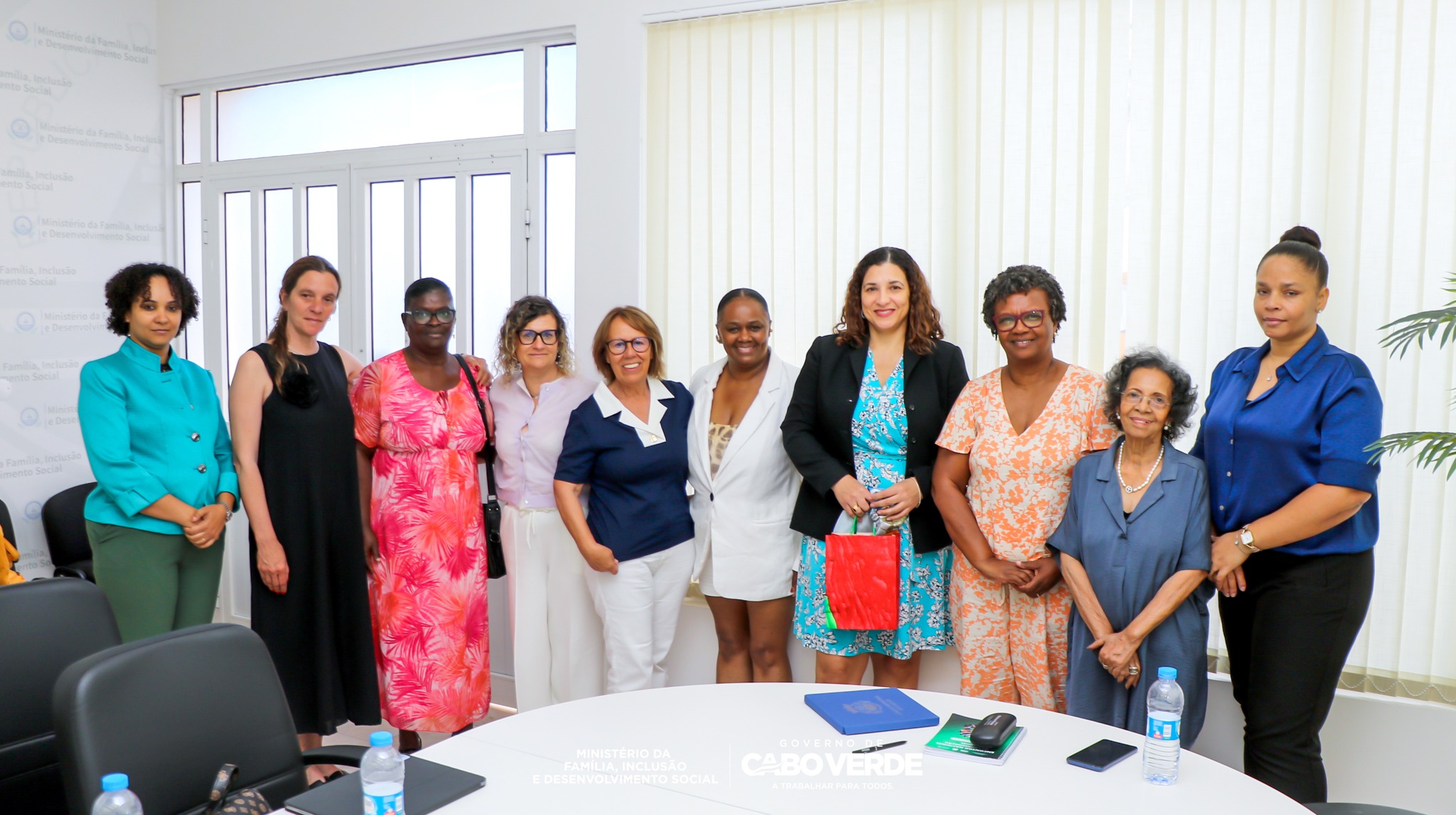 𝗦𝗲𝗰𝗿𝗲𝘁𝗮́𝗿𝗶𝗮 𝗱𝗲 𝗘𝘀𝘁𝗮𝗱𝗼 𝗱𝗮 𝗜𝗻𝗰𝗹𝘂𝘀𝗮̃𝗼 𝗦𝗼𝗰𝗶𝗮𝗹 𝗿𝗲𝗰𝗲𝗯𝗲 𝗗𝗲𝗹𝗲𝗴𝗮𝗰̧𝗮̃𝗼 𝗱𝗲 𝗣𝗼𝗿𝘁𝘂𝗴𝗮𝗹 𝗽𝗮𝗿𝗮 𝗿𝗲𝗳𝗼𝗿𝗰̧𝗼 𝗱𝗲 𝗽𝗮𝗿𝗰𝗲𝗿𝗶𝗮 𝗲𝘀𝘁𝗿𝗮𝘁𝗲́𝗴𝗶𝗰𝗮 𝗻𝗮 𝗮́𝗿𝗲𝗮 𝗱𝗮 𝗶𝗻𝗰𝗹𝘂𝘀𝗮̃𝗼