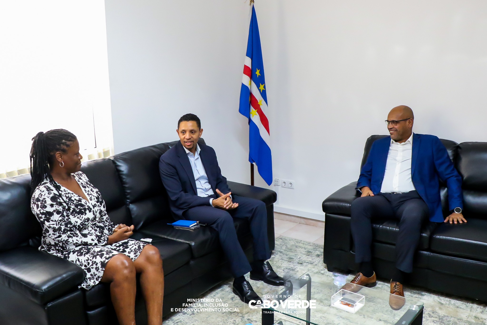 Ministro recebe visita de cortesia da Delegação do Seychelles pension Fund