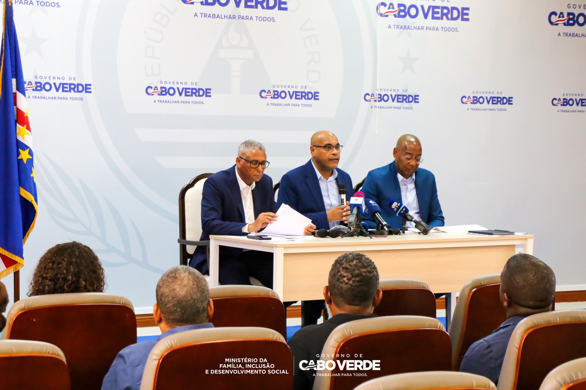 Conferencia de Imprensa sobre o Plano e Resiliência – Respostas às Chuvas e a Tempestade Erin