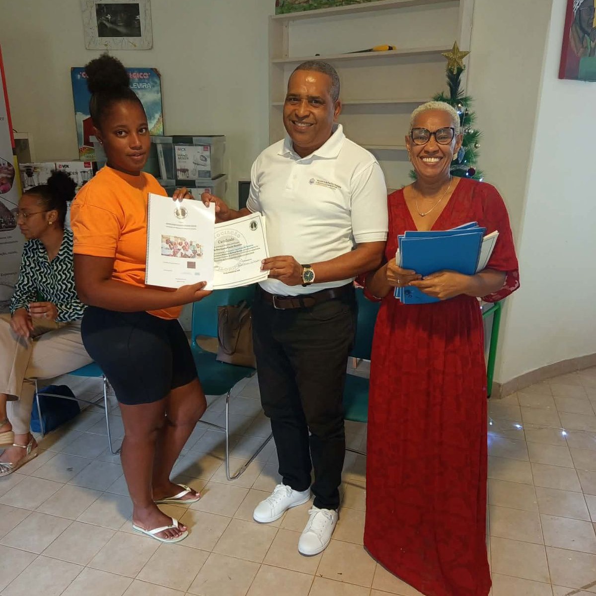 Inclusão Produtiva reforça empreendedorismo familiar em Achada Grande Frente