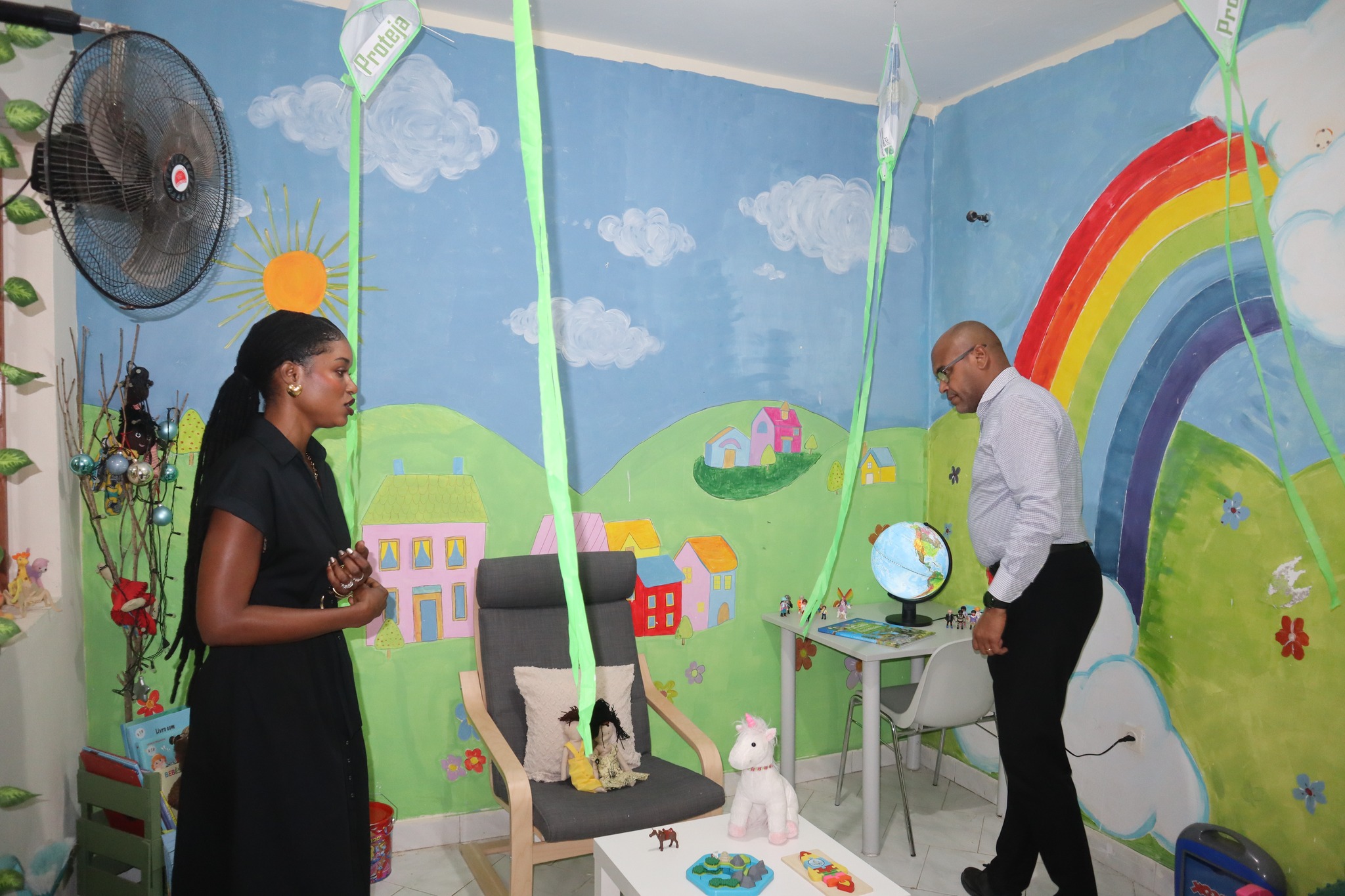  Ministro visita Unidade Representativa do ICCA na ilha do Maio