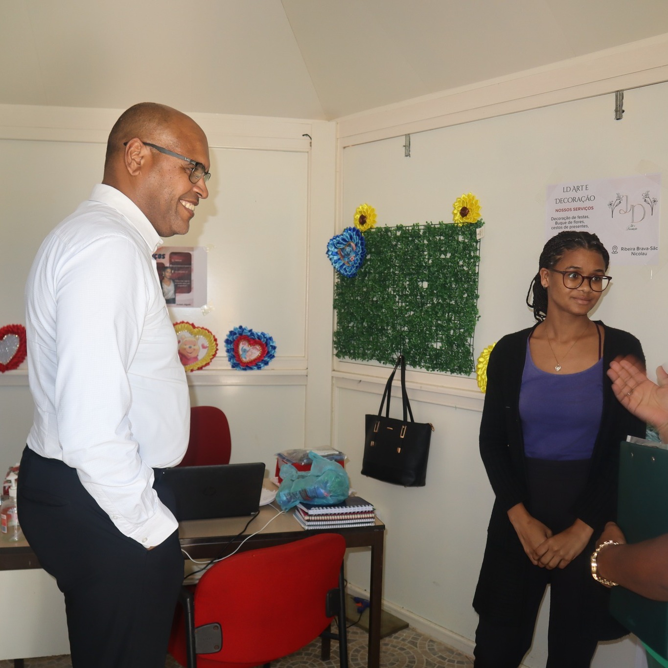 Ministro acompanha beneficiarias da Inclusão Produtiva em São Nicolau