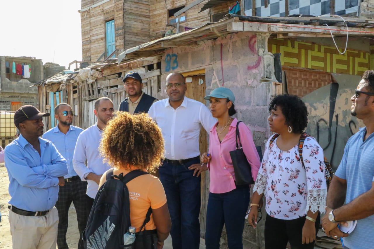 Programa de Realojamento ilha da Boa Vista: Fernando Elísio Freire visita Bairro Boa Esperança